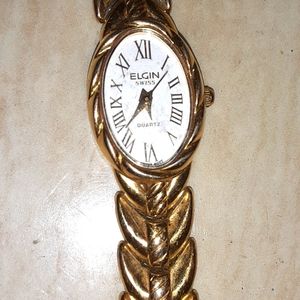 ELGIN SWISS LADIES WATCH NRMINT CONDITION